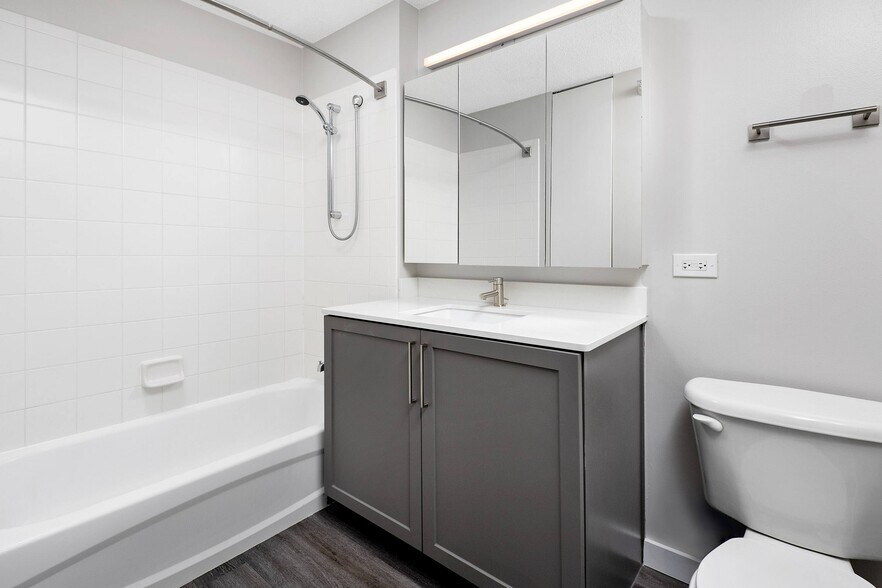 More Photos Of 400 E South Water St, Chicago Apartments For Lease