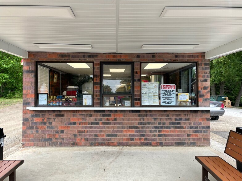 More Photos Of 440 W Main St, Lamoni Fast Food For Sale