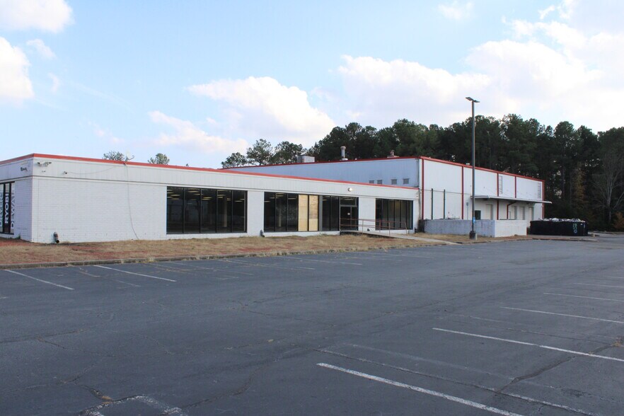 More Photos Of 2086 Paul Walsh Dr, Macon-Bibb Auto Dealership For Lease