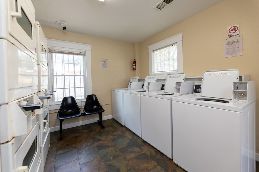 More Photos Of 4179 Millbranch Rd, Memphis Apartments For Sale