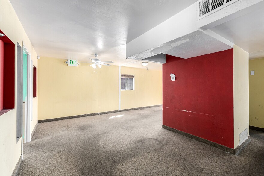 More Photos Of 545 E University Dr, Mesa Office For Sale