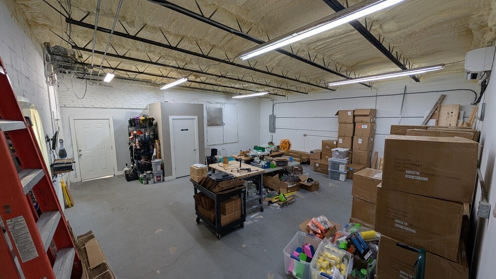 More Photos Of 1700 Foust St, Chattanooga Flex For Sale