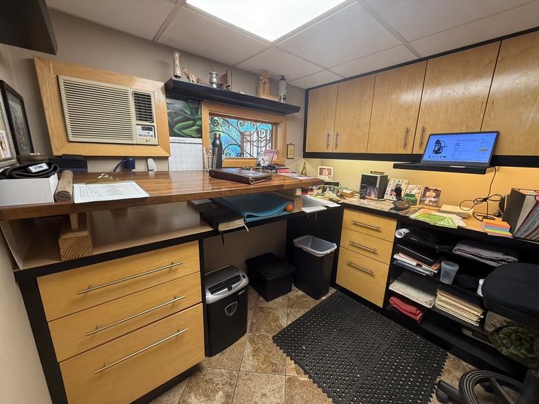 More Photos Of 1525 W Hatcher Rd, Phoenix Warehouse For Sale
