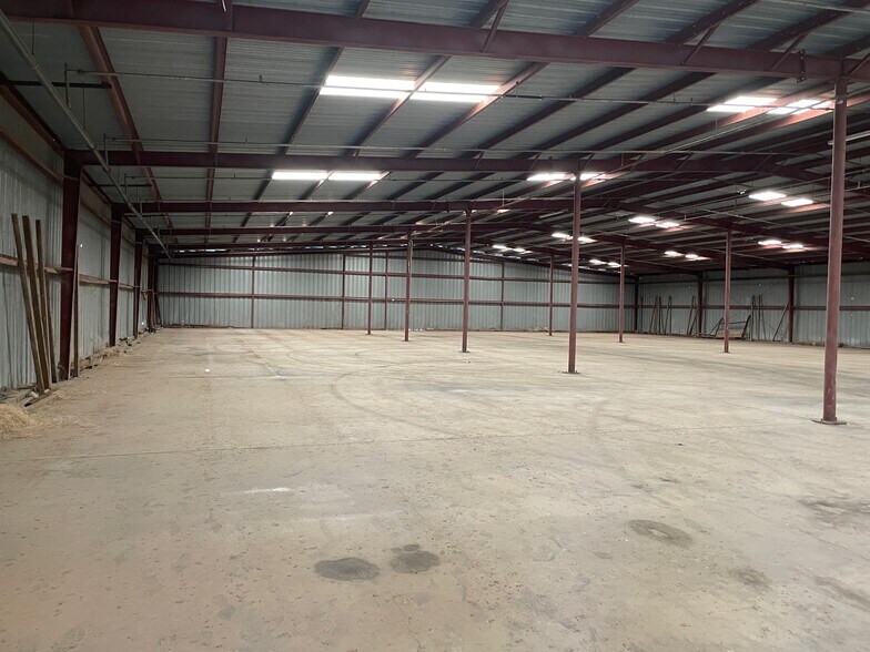 More Photos Of 375 Compress, Las Cruces Warehouse For Sale