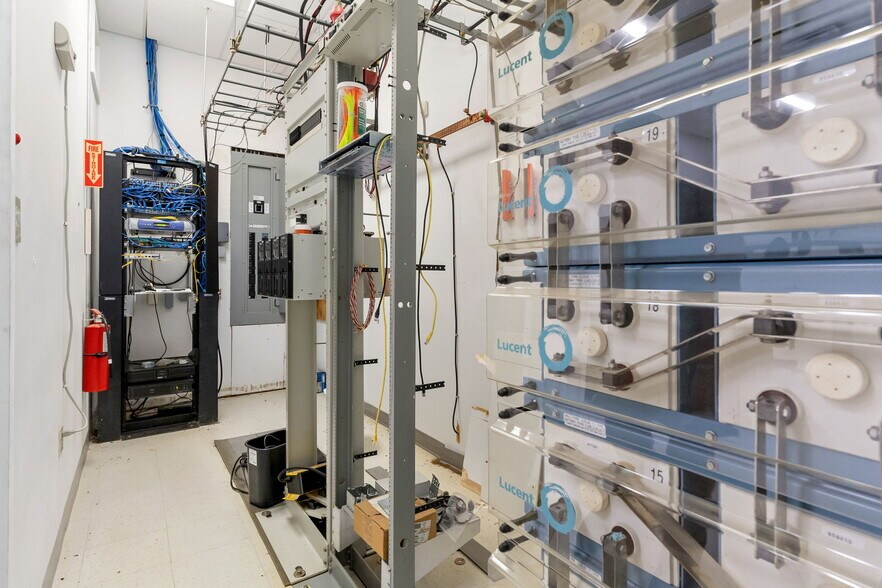 More Photos Of 169 Carol Dr, Pollok Flex For Sale