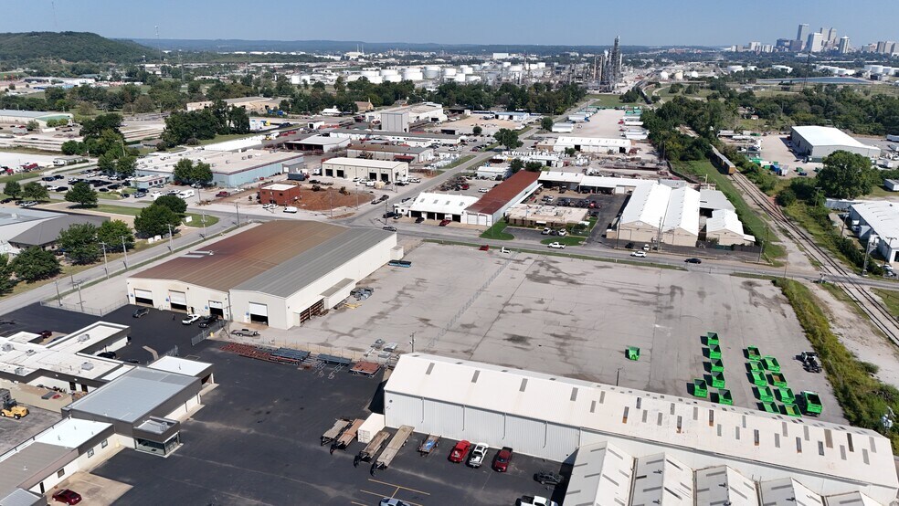 More Photos Of 640 W 41st St, Tulsa Land For Lease