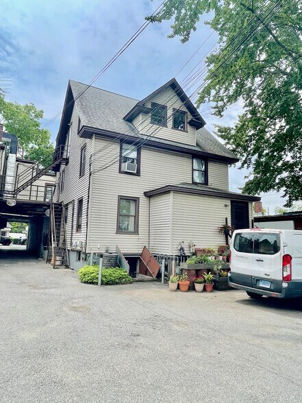 More Photos Of 232-236 Putnam Ave, Cos Cob Storefront Retail Office For Sale