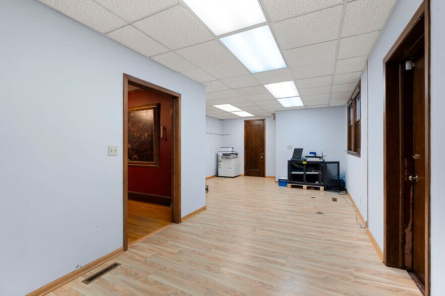 More Photos Of 3040 Lyndale Ave S, Minneapolis Office For Sale