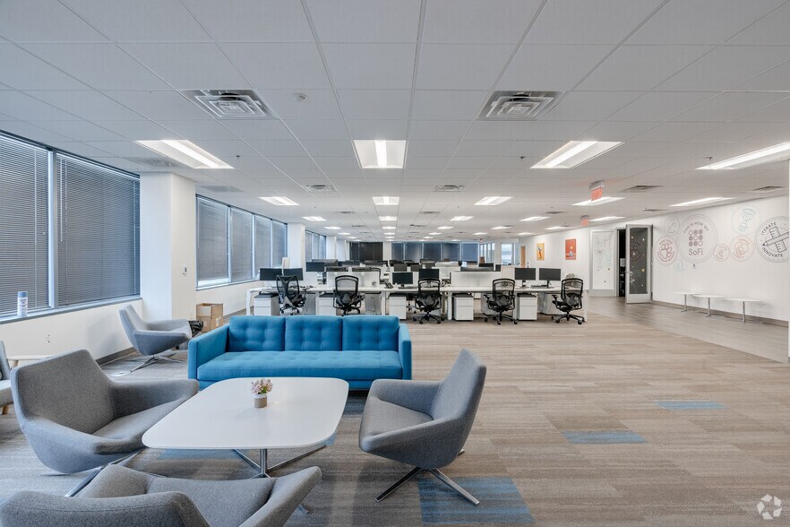 More Photos Of 650 Naamans Rd, Claymont Office For Sale