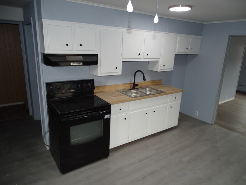 More Photos Of 519 Rock St, Shamokin Storefront Retail Residential For Sale