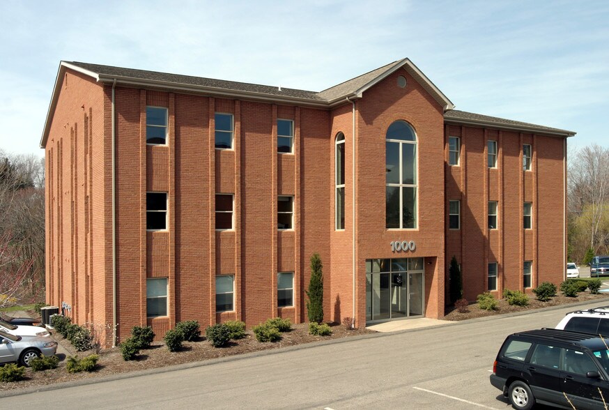 More Photos Of 1000 Commerce Dr, Coraopolis Office For Sale