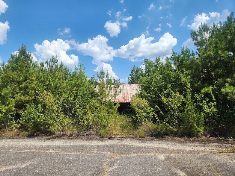 More Photos Of Martin Luther King Hwy, Eutaw Warehouse For Sale
