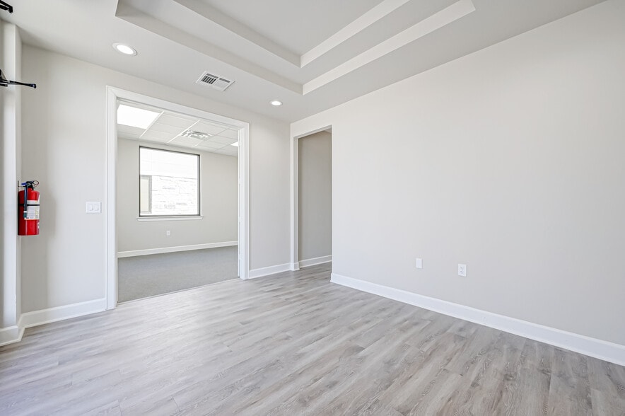 More Photos Of 3129 Kingsley Dr, Pearland Medical For Lease