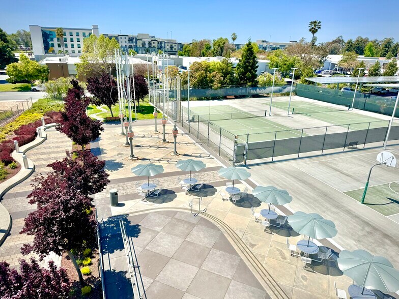 More Photos Of 1175 Elko Dr, Sunnyvale Research And Development For Sale