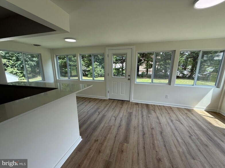 More Photos Of 14679 Coastal Hwy, Milton Office For Lease