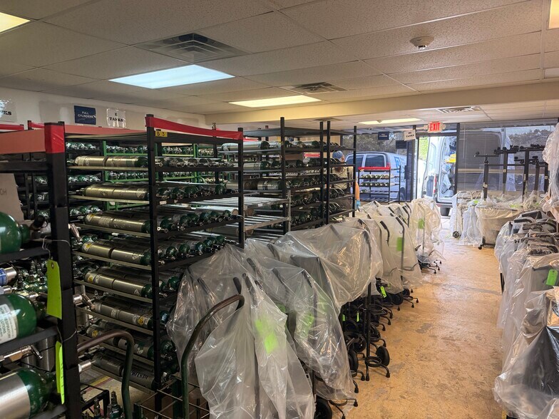 More Photos Of 1611 Jaydell Cir, Tallahassee Office For Sale