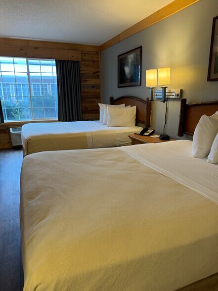 More Photos Of 10290 Highway 27 S, Hayward Hotel For Sale