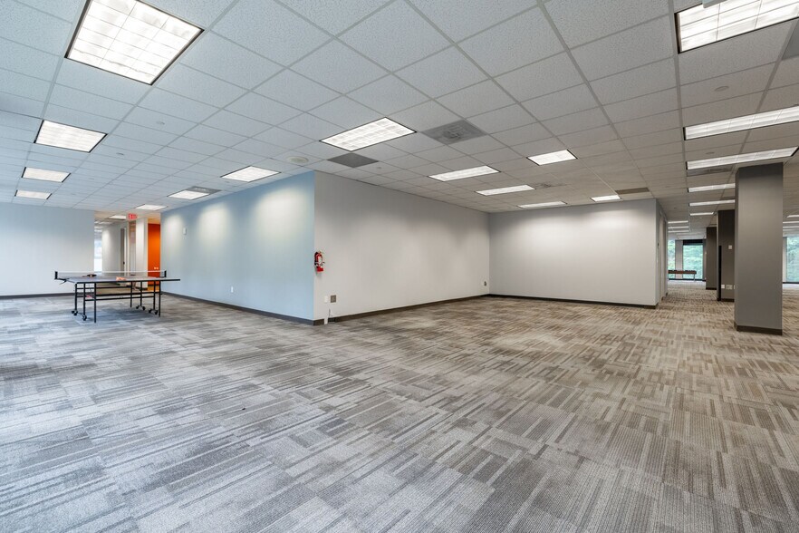 More Photos Of 56 Perimeter Ctr E, Atlanta Office For Lease