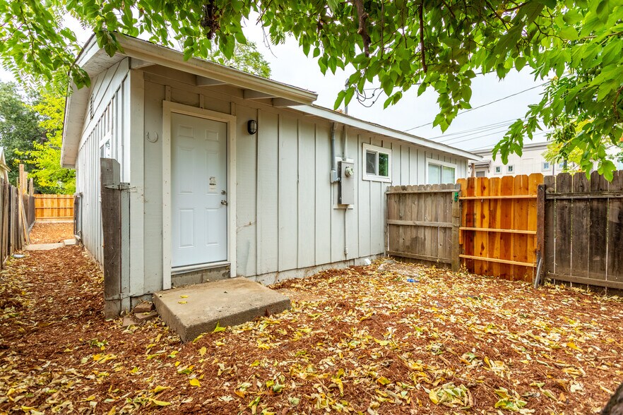 More Photos Of 1025 Parkview Ave, Redding Multifamily For Sale