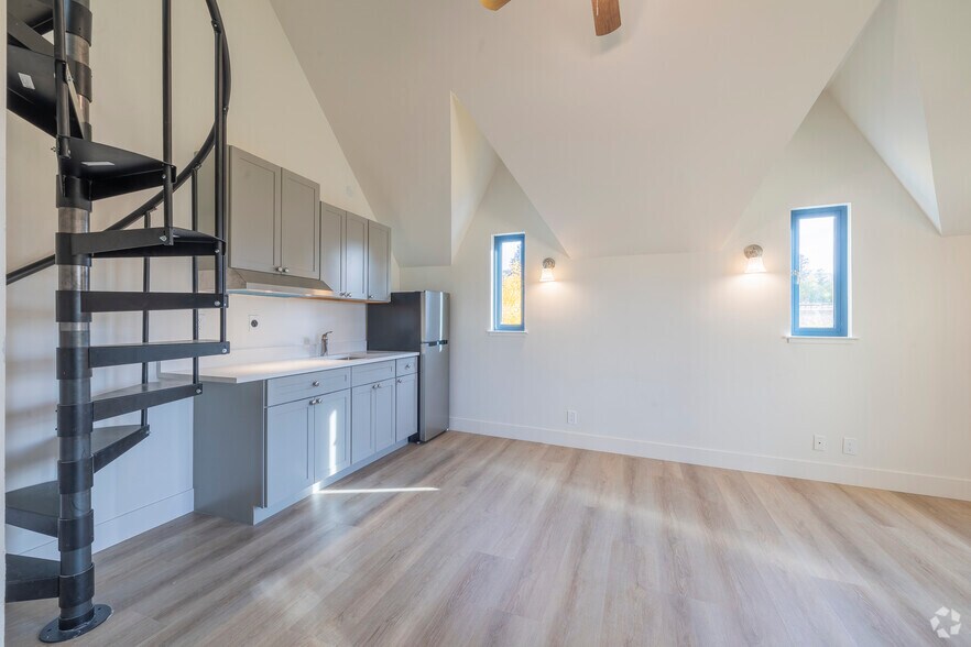 More Photos Of 2974-2980 College Ave, Berkeley Apartments For Lease