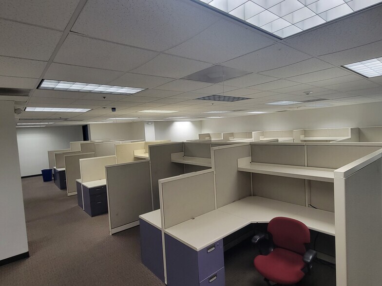 More Photos Of 417 E Huntington Dr, Monrovia Research And Development For Lease