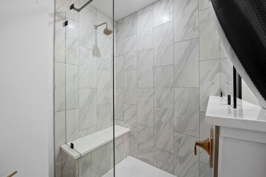 More Photos Of 39 Truss Dr, Boerne Flex For Sale