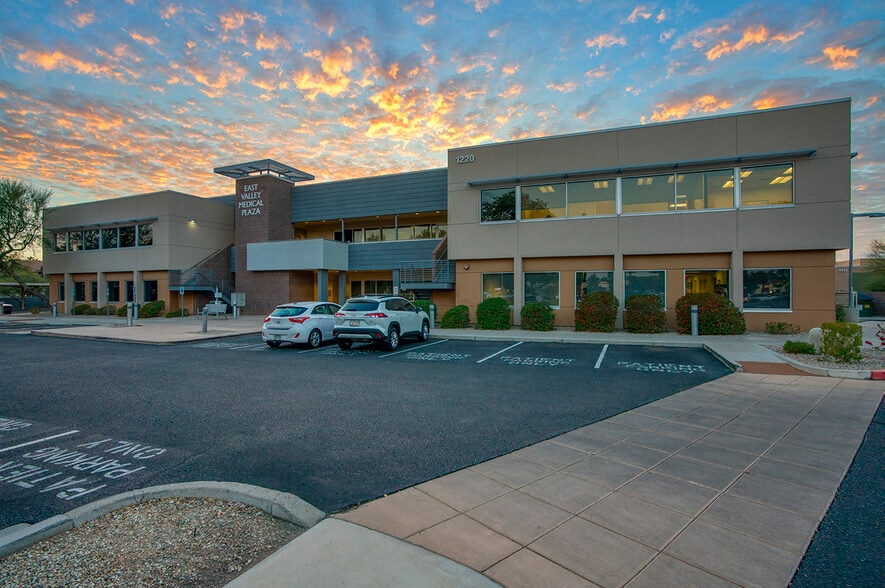 More Photos Of 1220 S Higley Rd, Mesa Medical For Lease