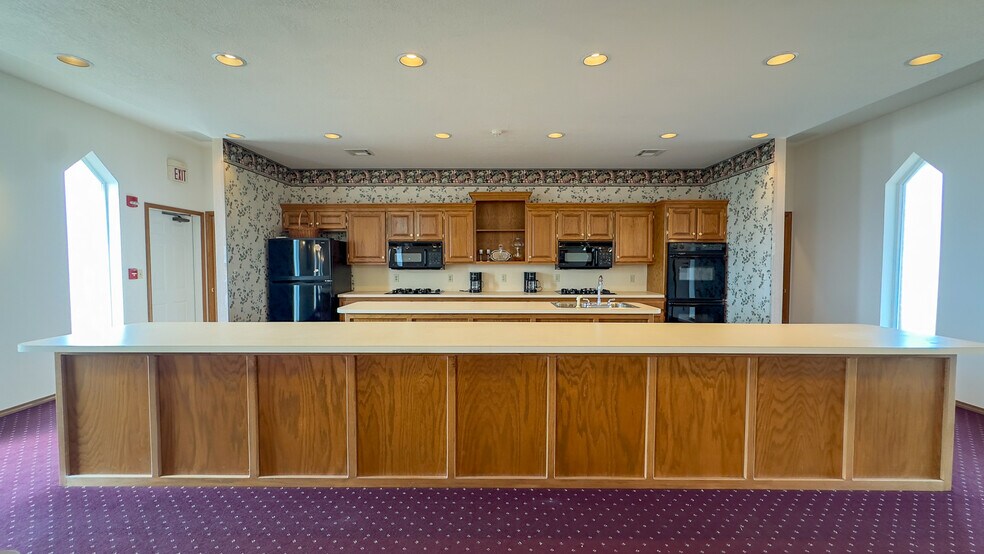 More Photos Of 907 N Oklahoma St, Tryon Religious Facility For Sale