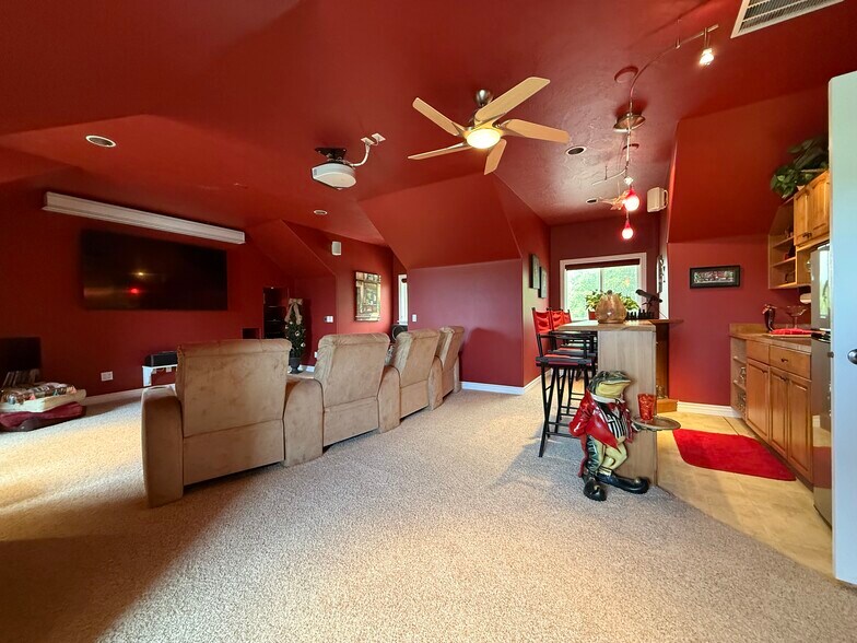 More Photos Of 400 Washington St, Adrian Land For Sale
