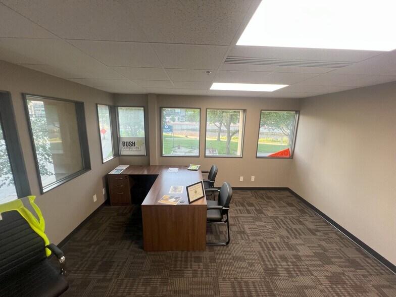 More Photos Of 300 3rd Ave SE, Rochester Coworking Space