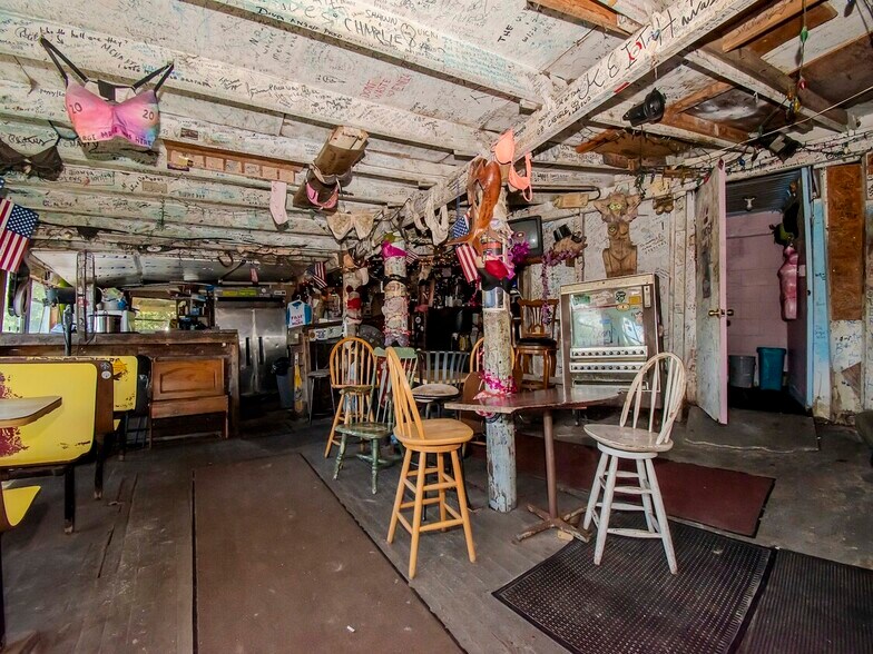 More Photos Of 1761 Beckett Way & US Highway 19, Tarpon Springs Bar For Sale