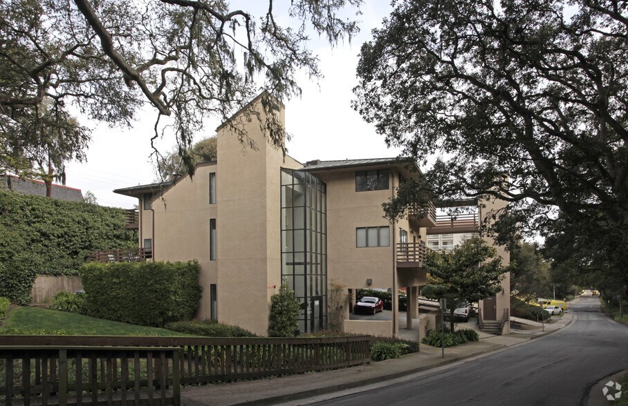 More Photos Of 910 Major Sherman Ln, Monterey Medical For Lease