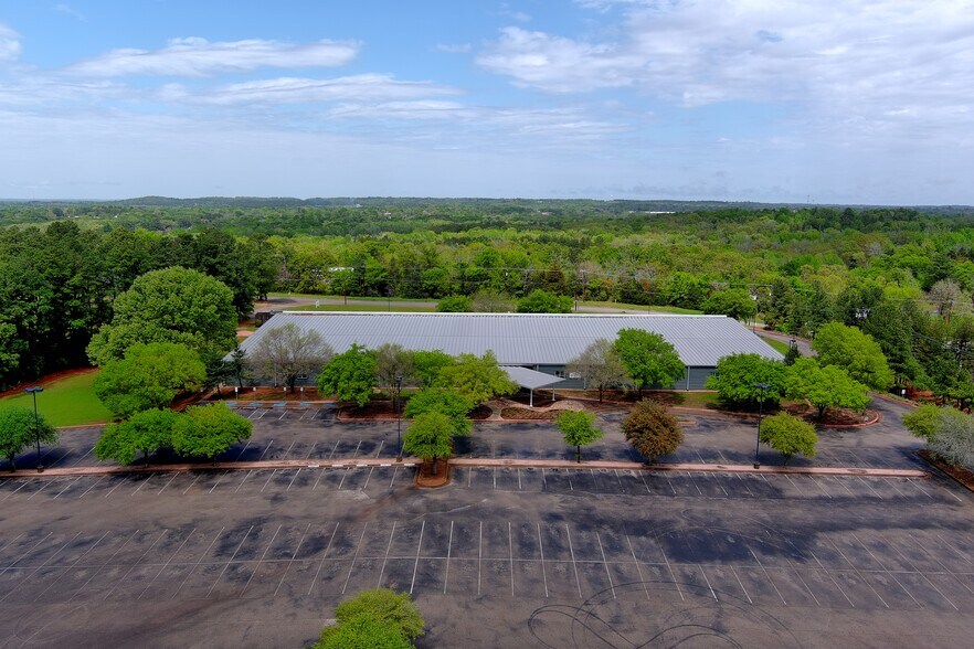 More Photos Of 200 Vista Rdg, Palestine Office For Sale