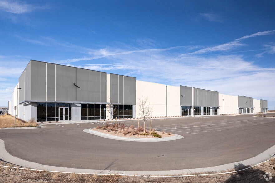 More Photos Of 7955 S Potomac St, Englewood Unknown For Lease