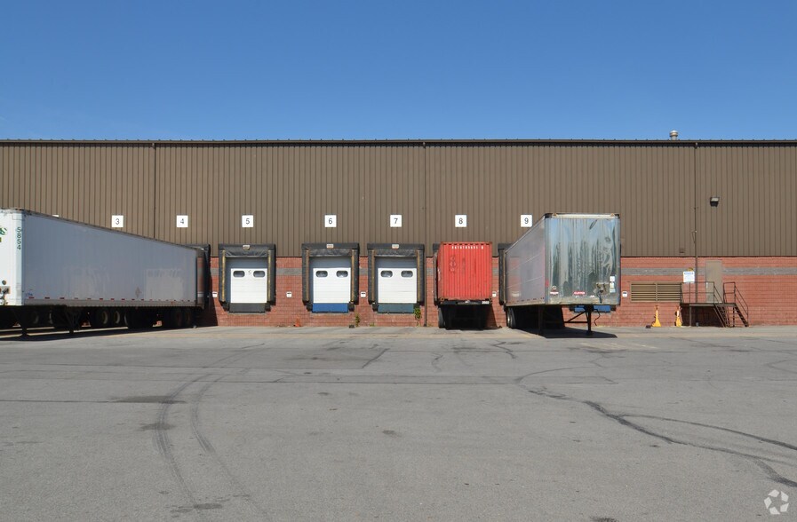 More Photos Of 1360 County Road 8, Farmington Warehouse For Lease