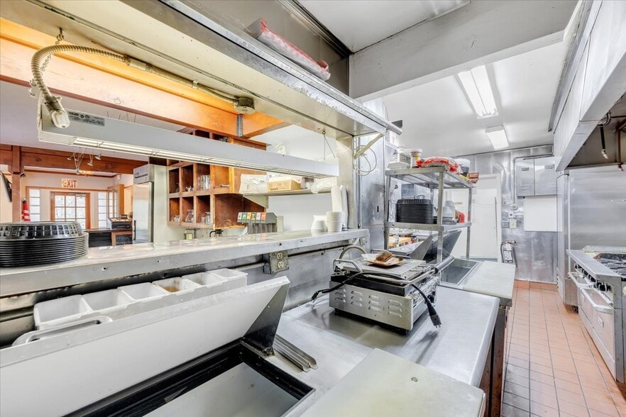 More Photos Of 1051 Hwy 4, Arnold General Retail For Sale