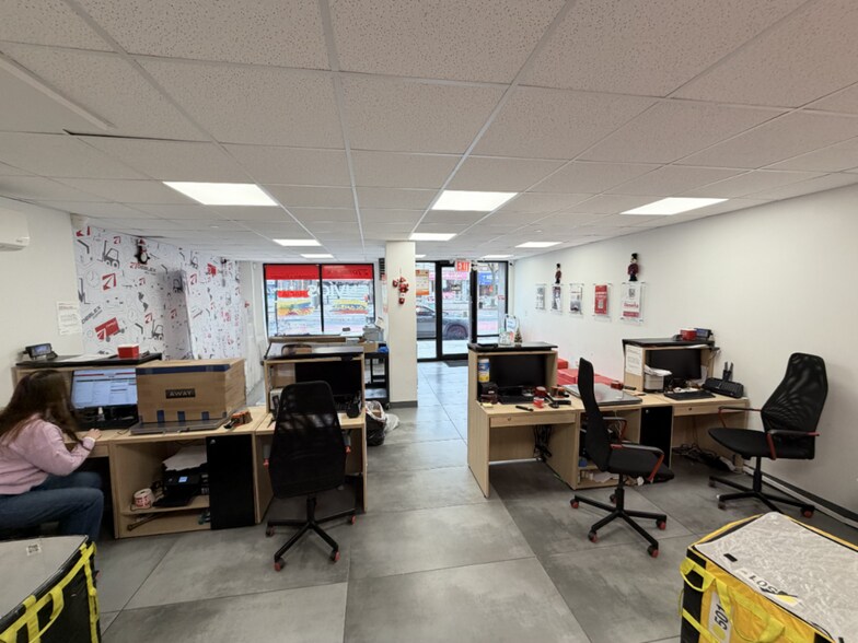 More Photos Of 10314 Northern Blvd, Corona Storefront Retail Residential For Lease