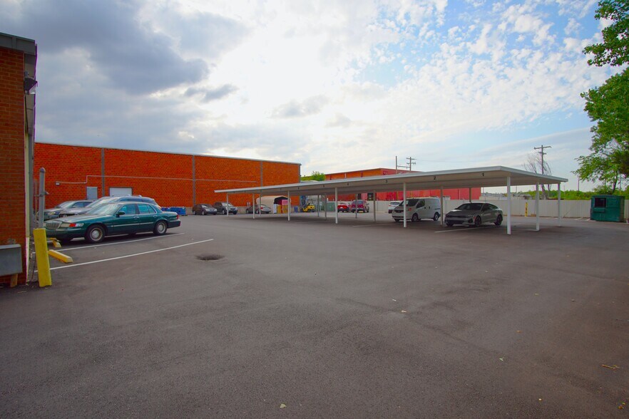 More Photos Of 521 W Wilshire Blvd, Oklahoma City Medical For Sale