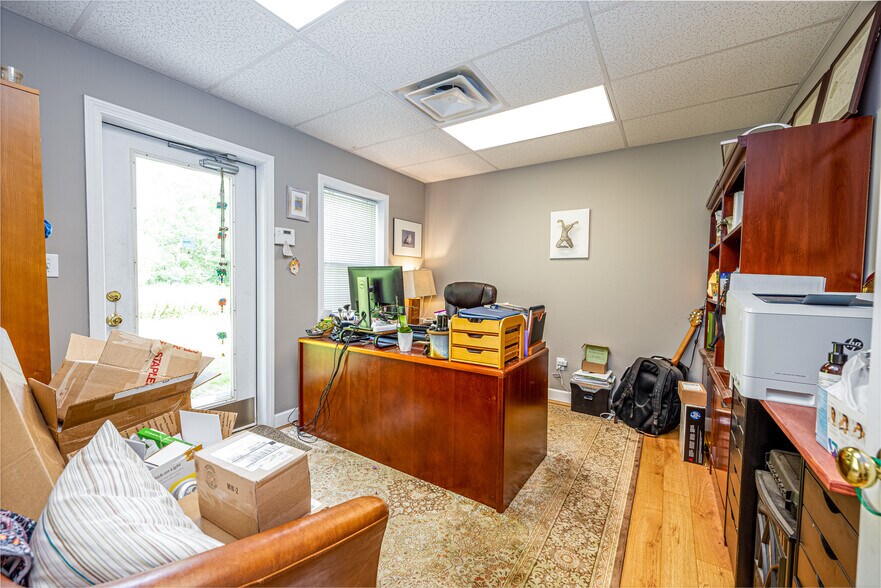 More Photos Of 5 Durham Rd, Guilford Medical For Sale