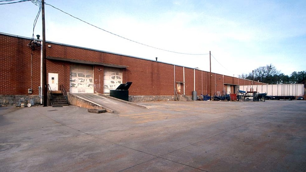 More Photos Of 5094 Minola Dr, Lithonia Distribution For Lease