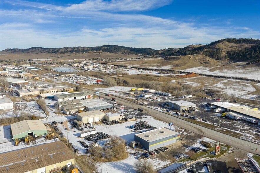 More Photos Of 631 Deadwood Ave, Rapid City Freestanding For Sale