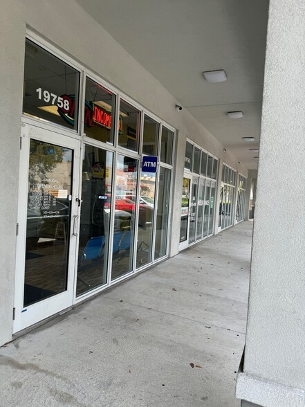 More Photos Of 19750 NW 27th Ave, Miami Gardens Storefront For Lease