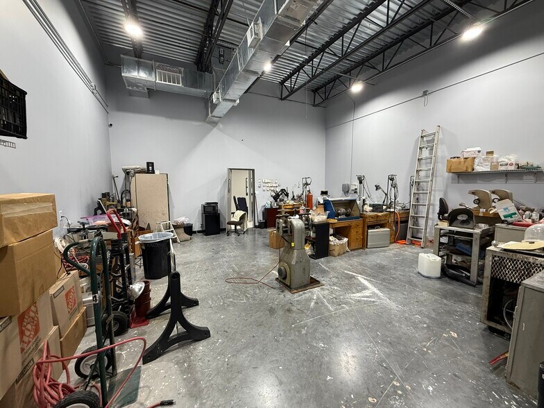 More Photos Of 6504-6510 Highway 90A, Sugar Land Freestanding For Lease