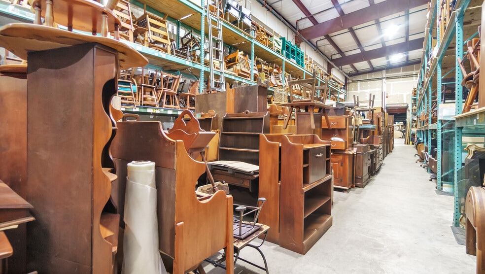 More Photos Of 26 Frowein Rd, Center Moriches Warehouse For Sale