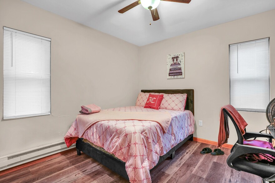 More Photos Of 6922 Columbia ave, Hammond Multifamily For Sale