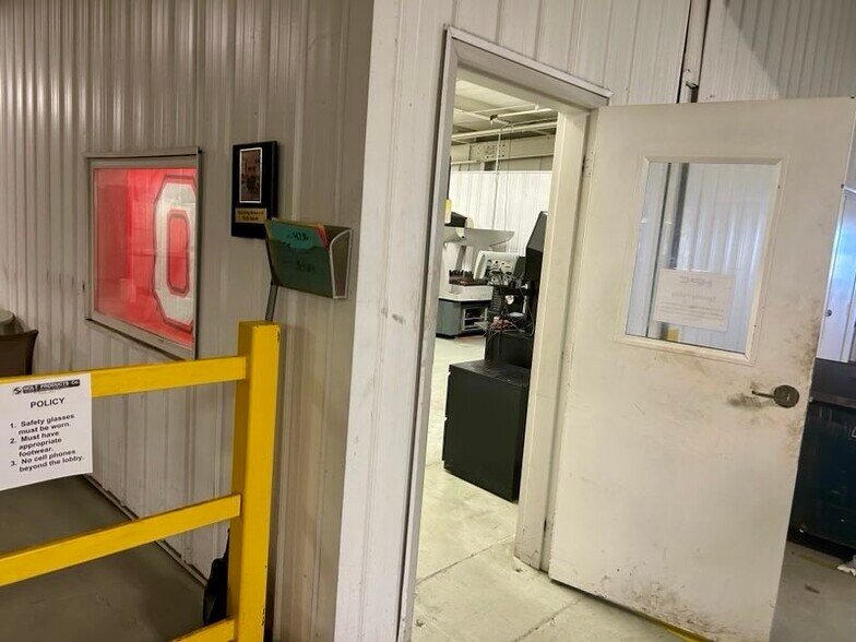 More Photos Of 4200 Legion Dr, Mason Warehouse For Lease