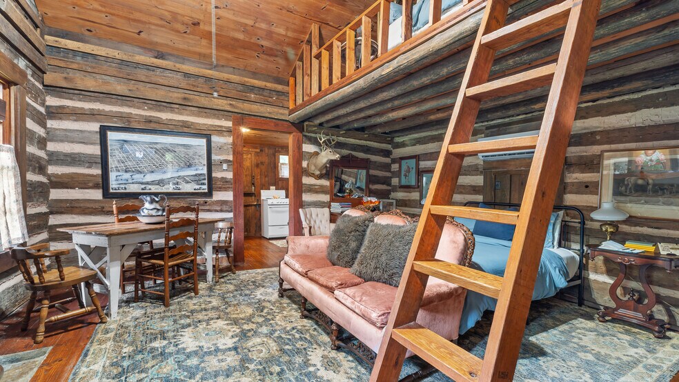 More Photos Of 1010 Conway St, Washington Specialty For Sale