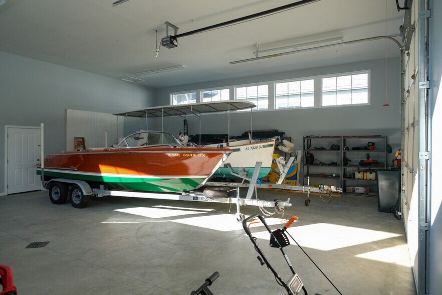 More Photos Of 430 W Center St, Douglas Freestanding For Sale