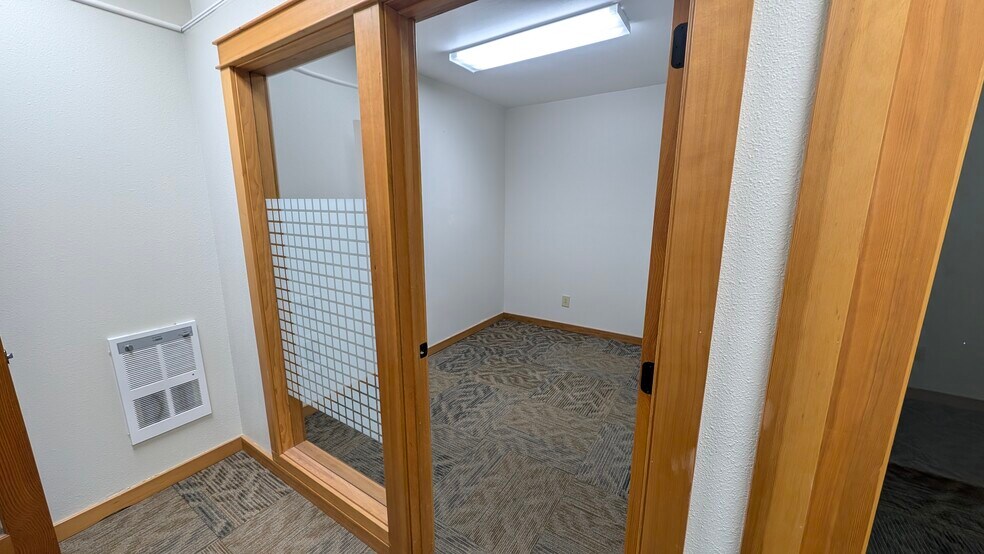 More Photos Of 316 N 2nd Ave, Sandpoint Office For Sale