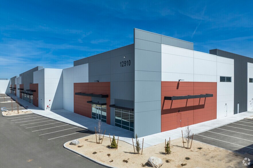 More Photos Of 12910 Old Virginia Rd, Reno Warehouse For Lease